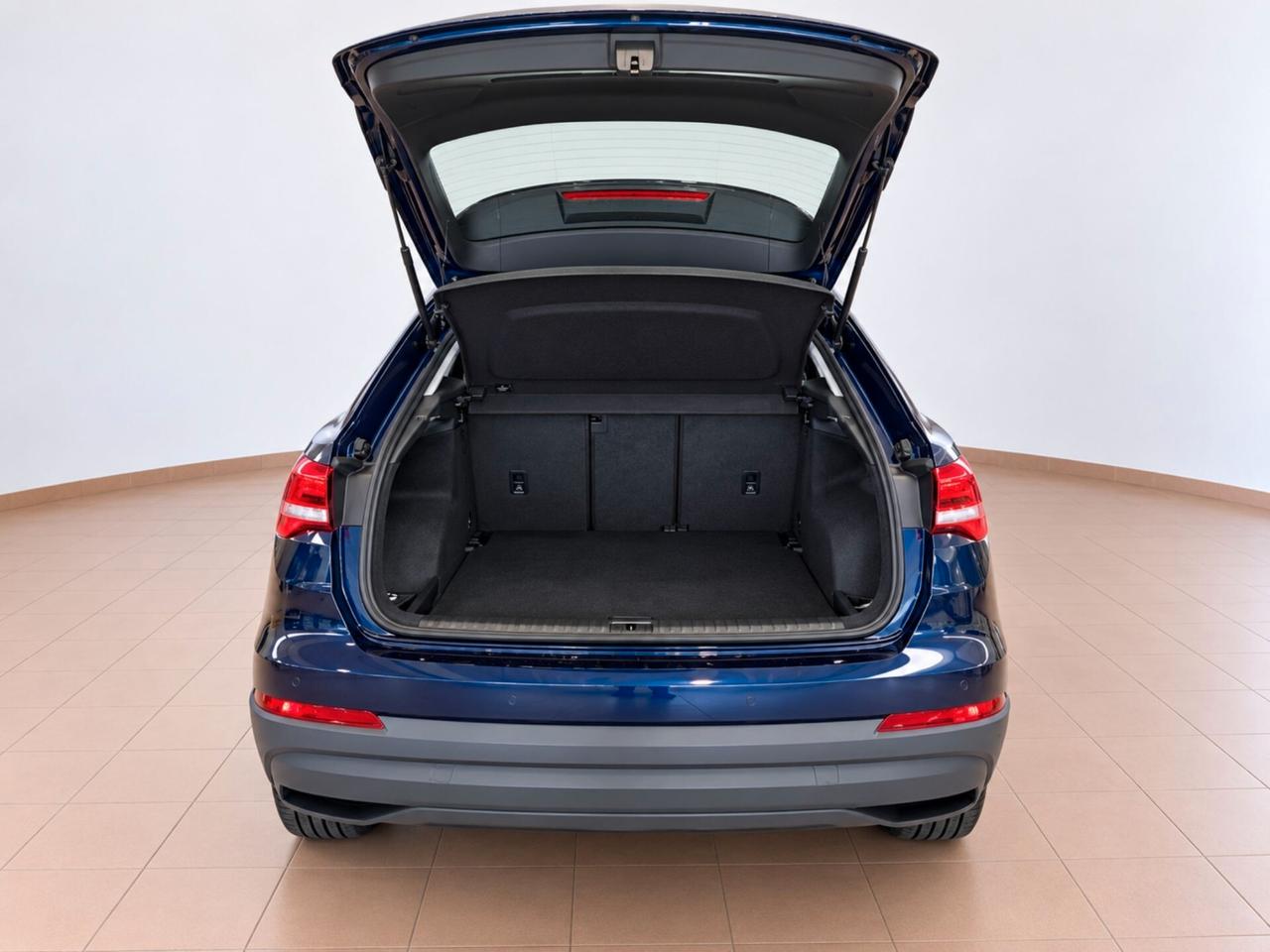 Audi Q3 35 TDI S tronic Business