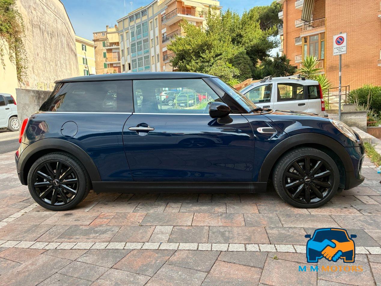 Mini 3 p Cooper Hype 1.5 Auto 136 cv interni JCW