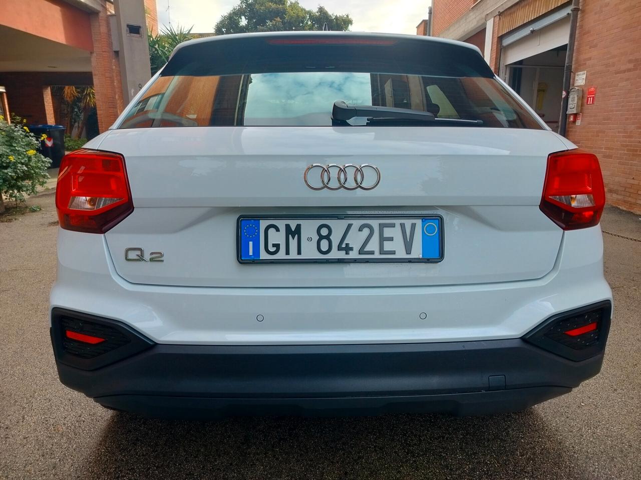 Audi Q2 35 TDI S tronic Business