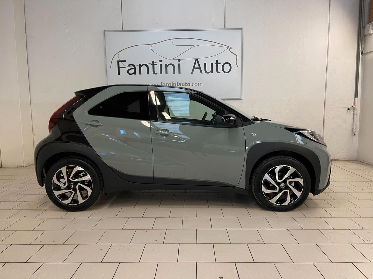 Toyota Aygo X Trend 1.0 72cv s-cvt c.auto-Ok Neopat-LEGGI SOTTO