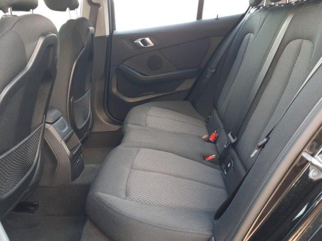 BMW 116 i 5p. Business Advantage Aut.