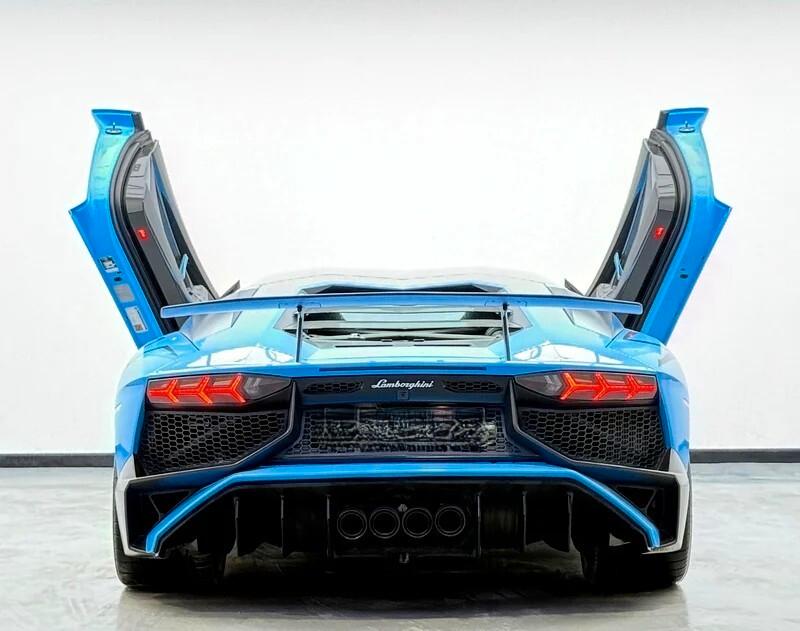 Lamborghini Aventador SV 6.5 V12 NOLEGGIO LUNGO TERMINE - LEASING FULL INCLUSIVE