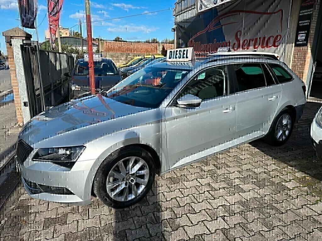 Skoda Superb 2.0 TDI | DSG | Ambition | 150CV 110KW |