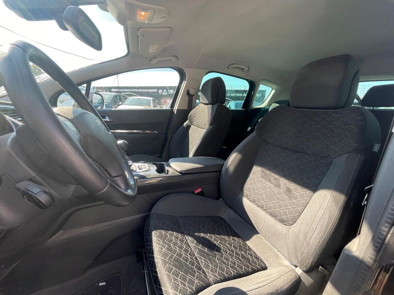 Peugeot 3008 1.6 HDi 115CV Business