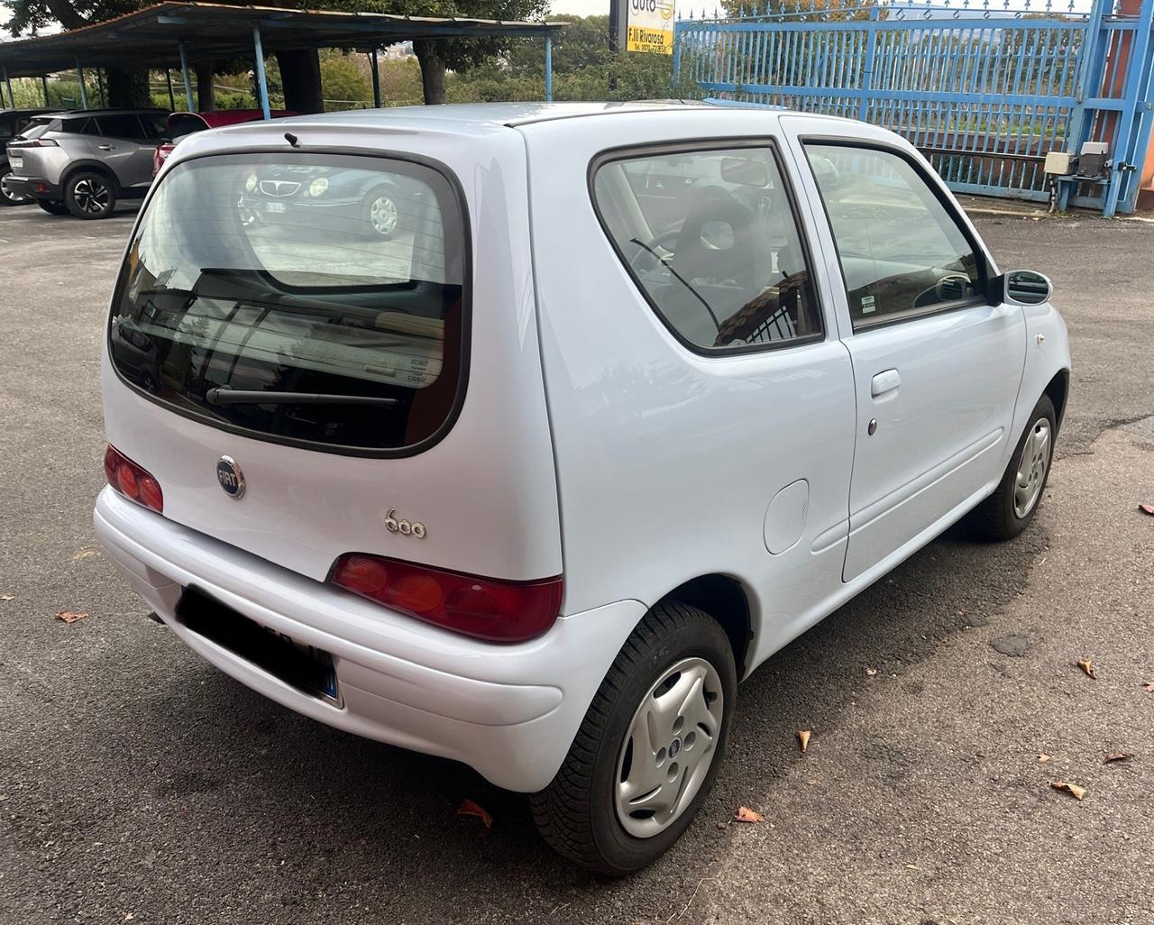 Fiat 600 1.1 Active-solo km 19800