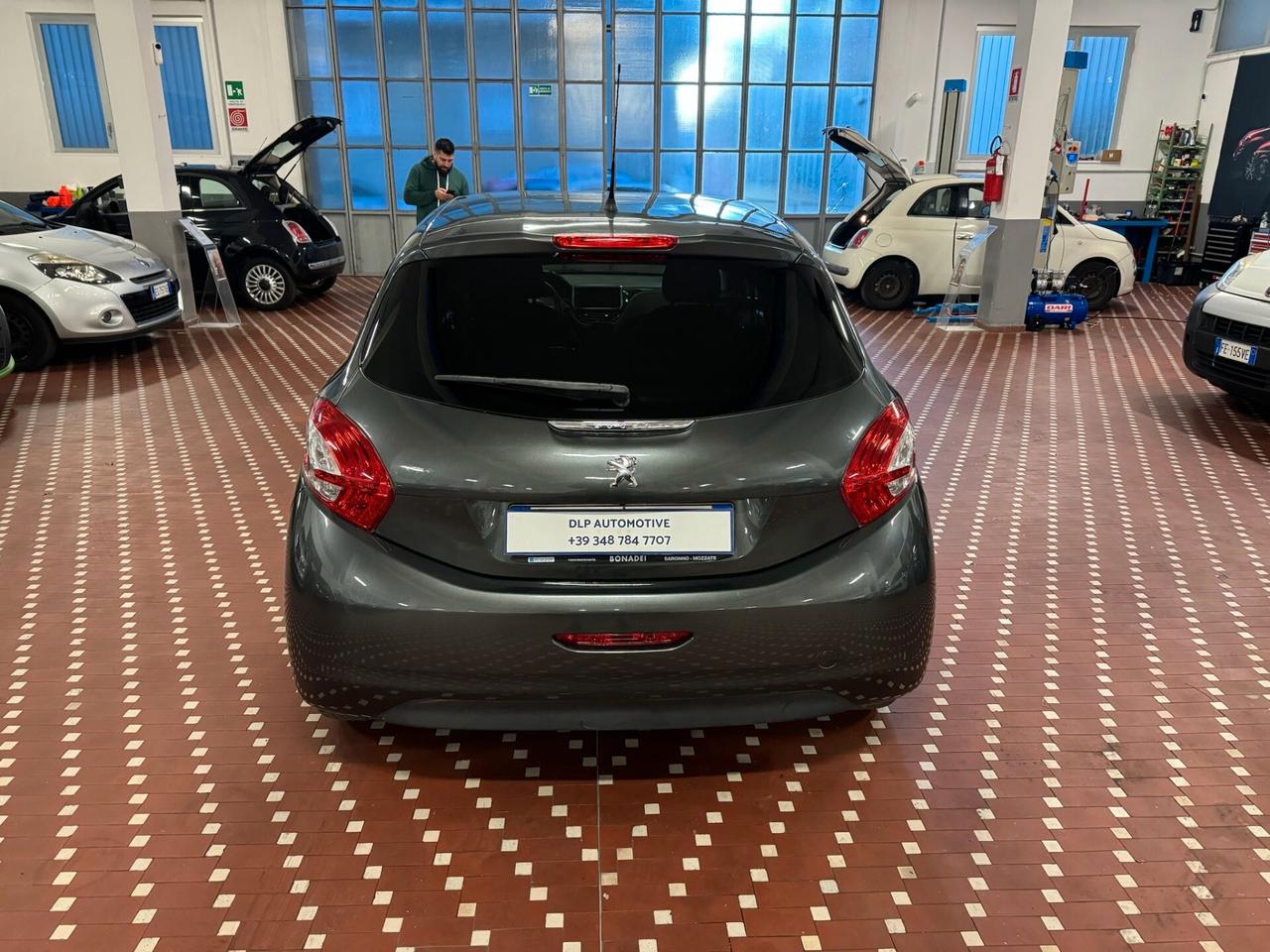 Peugeot 208 1.4 HDi 68 CV 5 porte Allure NEOPATENTATI