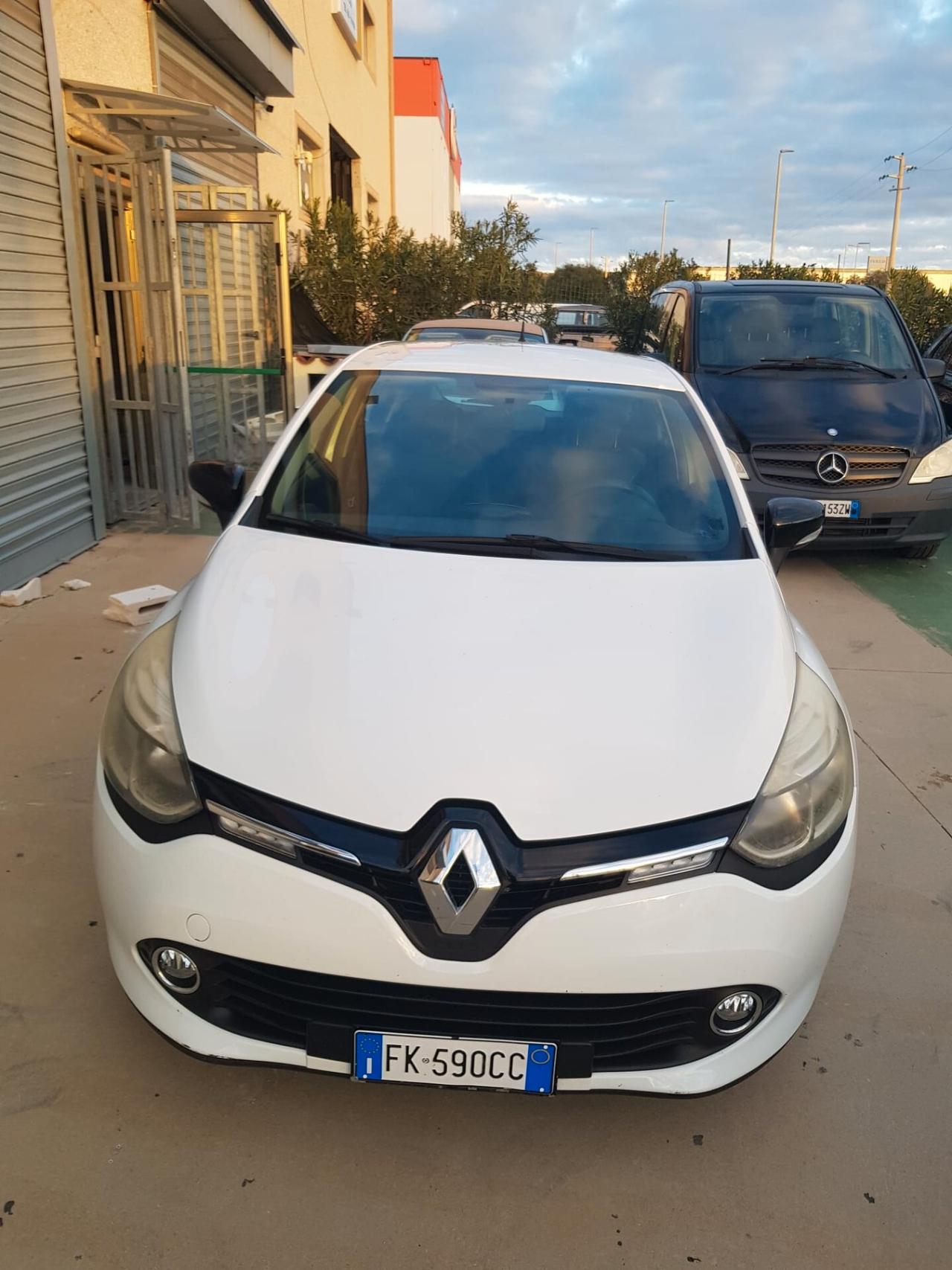 Renault Clio 1.2 75CV 5 porte Zen