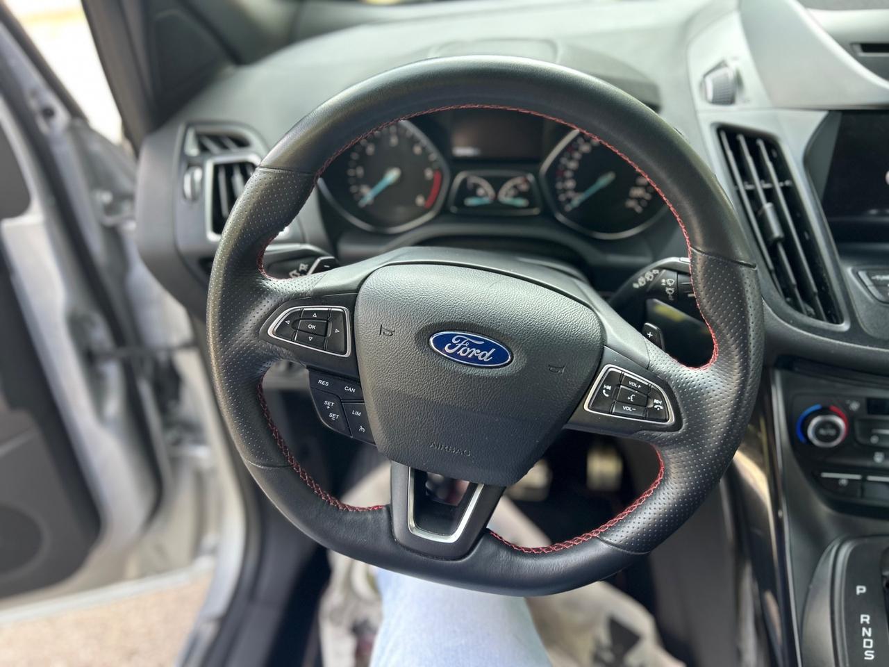 Ford Kuga 2.0 TDCi 2WD ST-Line