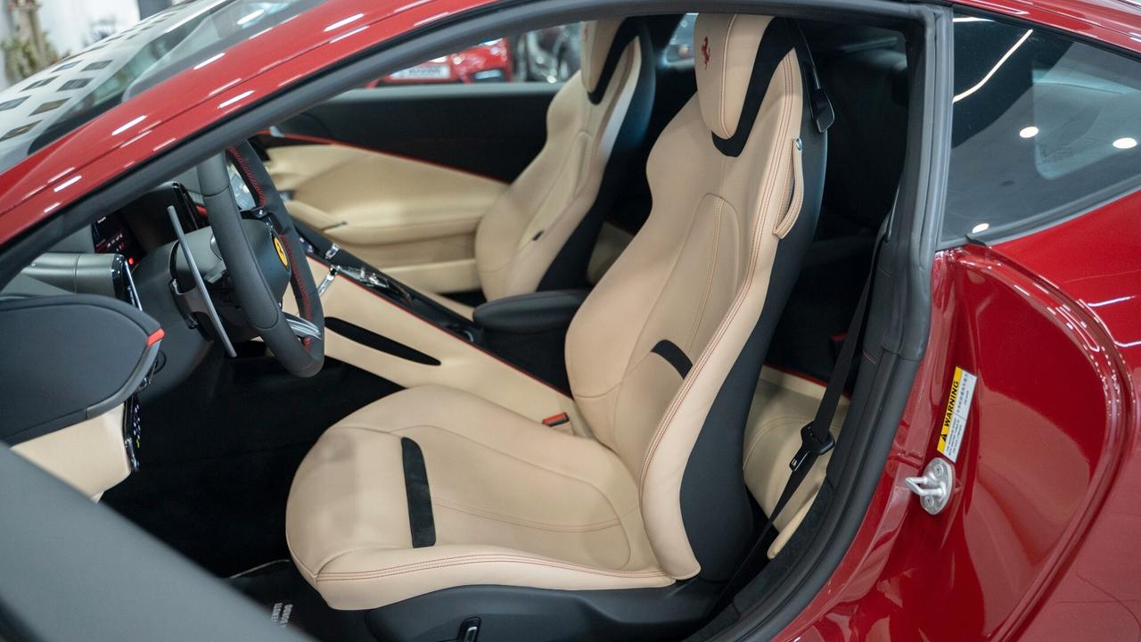 Ferrari Roma 3.9 F1 DCT 4.000 KM / IVA ESPOSTA UNICO PROPRIETARIO SERVICE FULL OPTIONAL