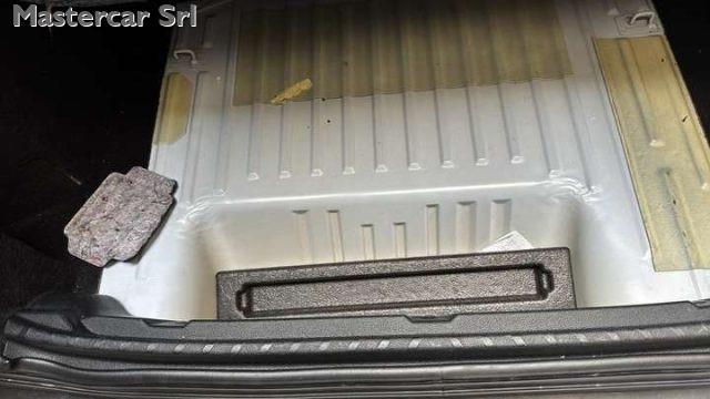 FORD EcoSport NEOPATENTATI EcoSport 1.0 Active TG : GL004SW