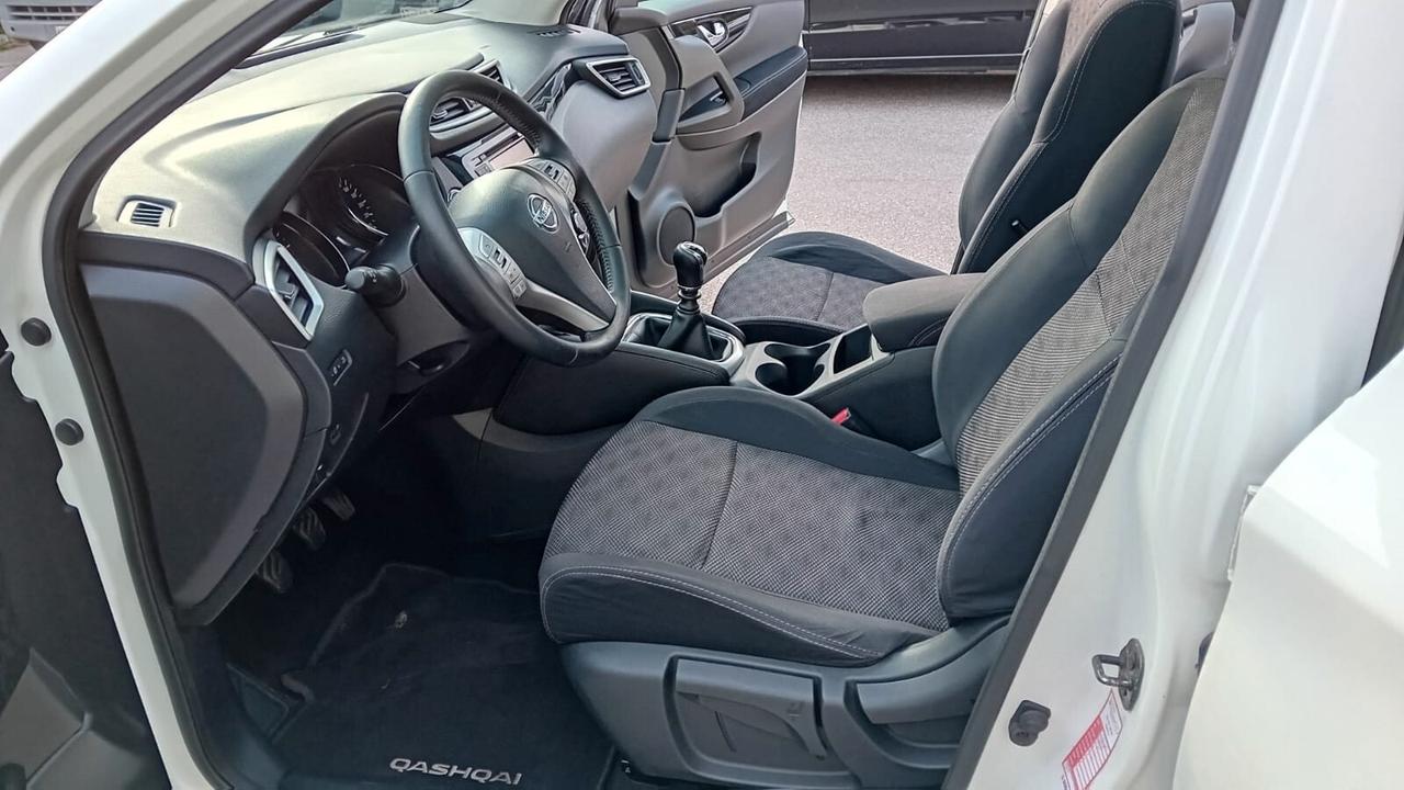 Nissan Qashqai 1.6 dCi 2WD 360