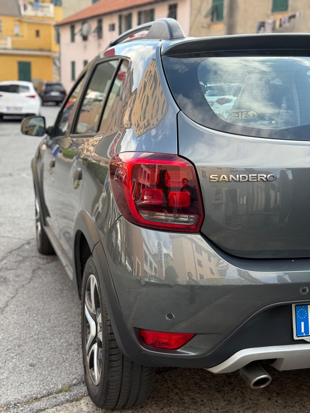 Dacia Sandero Stepway 1.5 dCi 8V 90CV Start&Stop con soli 18.000km