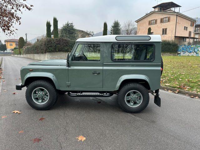LAND ROVER Defender 90 2.2 TD4 Station Wagon NEOPATENTATI