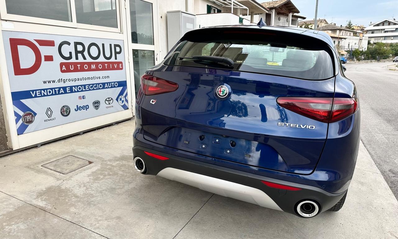 Alfa Romeo Stelvio 2.2 Turbodiesel 210 CV AT8 Q4 Executive