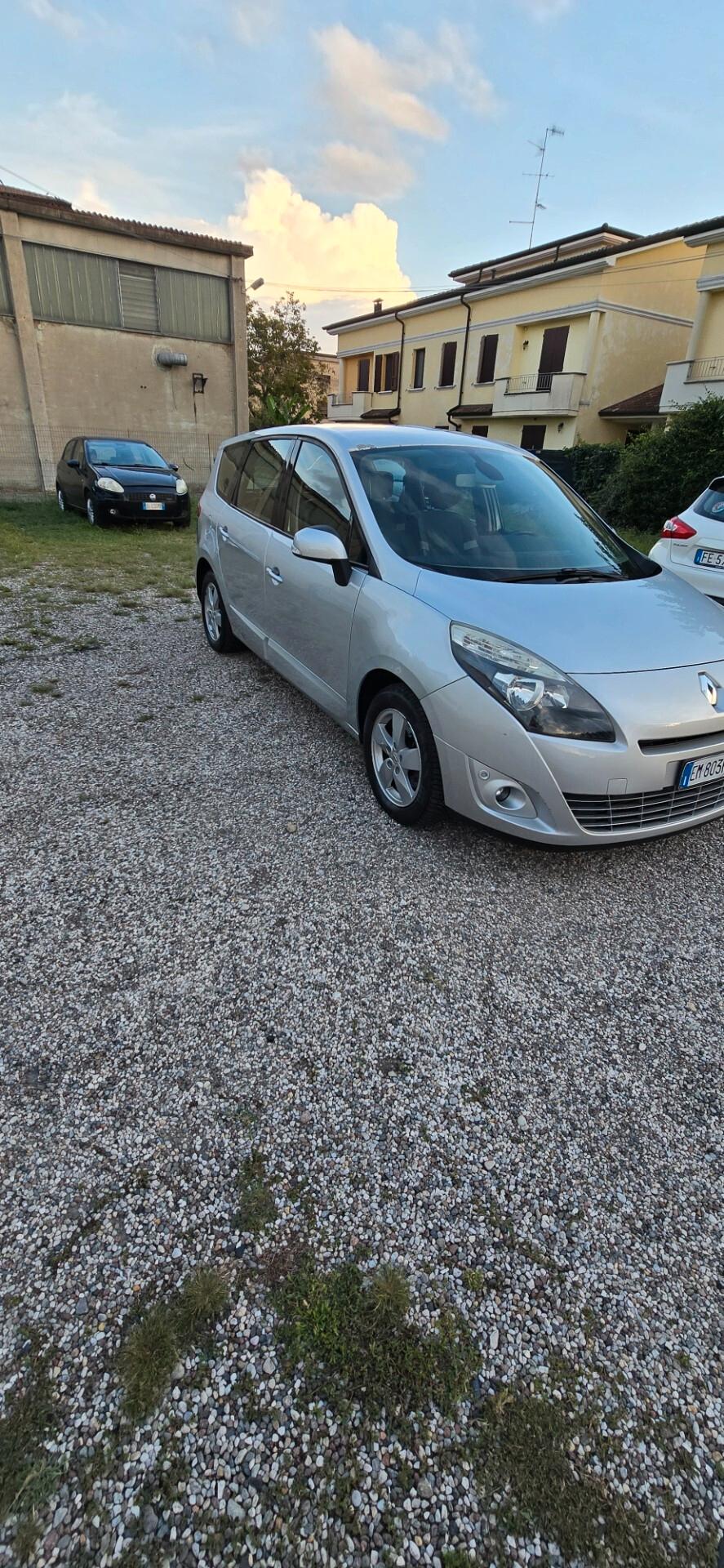 Renault Scenic Scénic X-Mod 1.5 dCi 110CV Dynamique