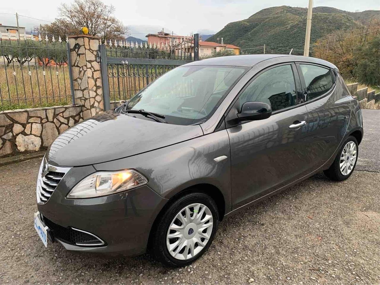 Lancia Ypsilon 1.3 MJT 95 CV