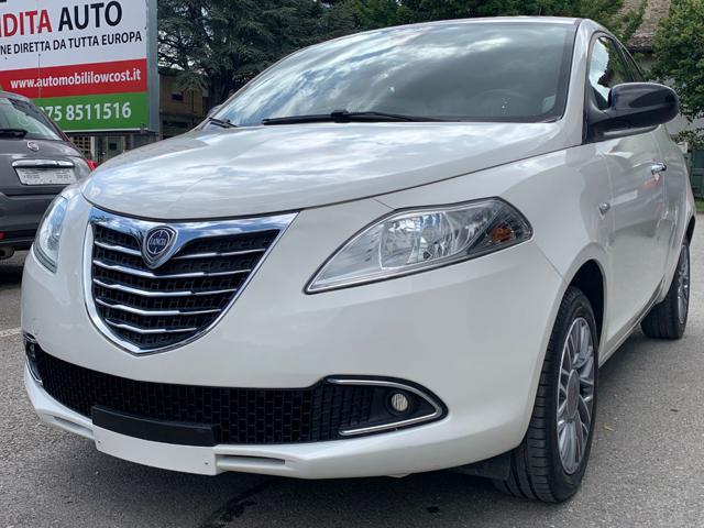 LANCIA Ypsilon 1.2 69 CV 5 porte Silver