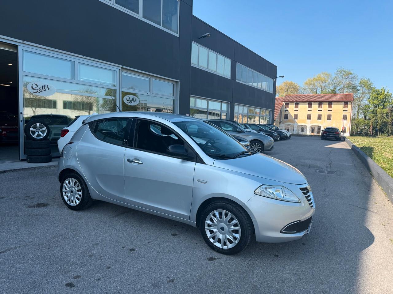 Lancia Ypsilon 1.3 MJT Neopatentati