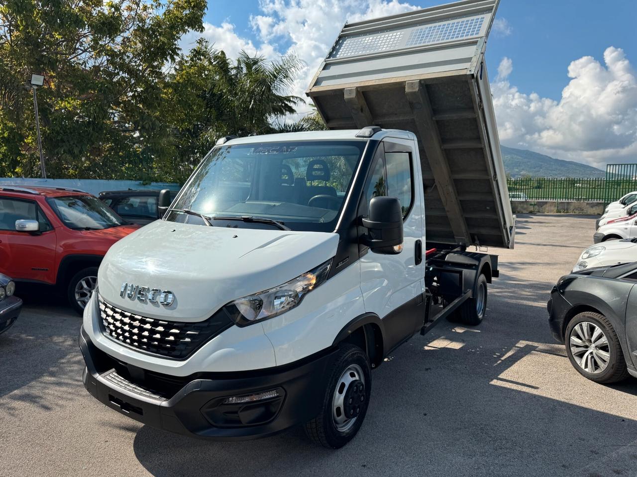 Iveco Daily 35c15 Ribaltabile (patente B)