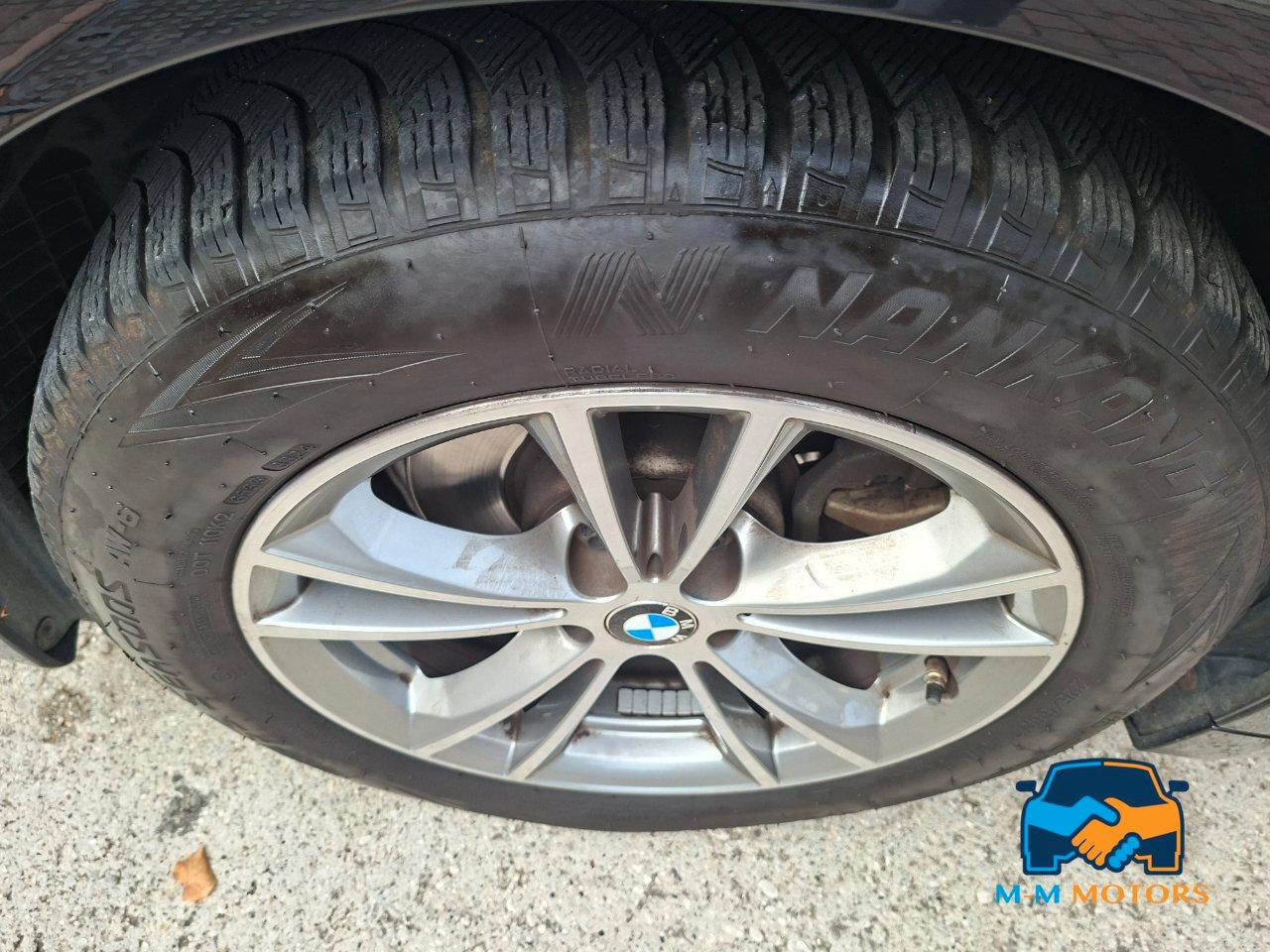 BMW 520 d Touring Luxury doppio treno di gomme