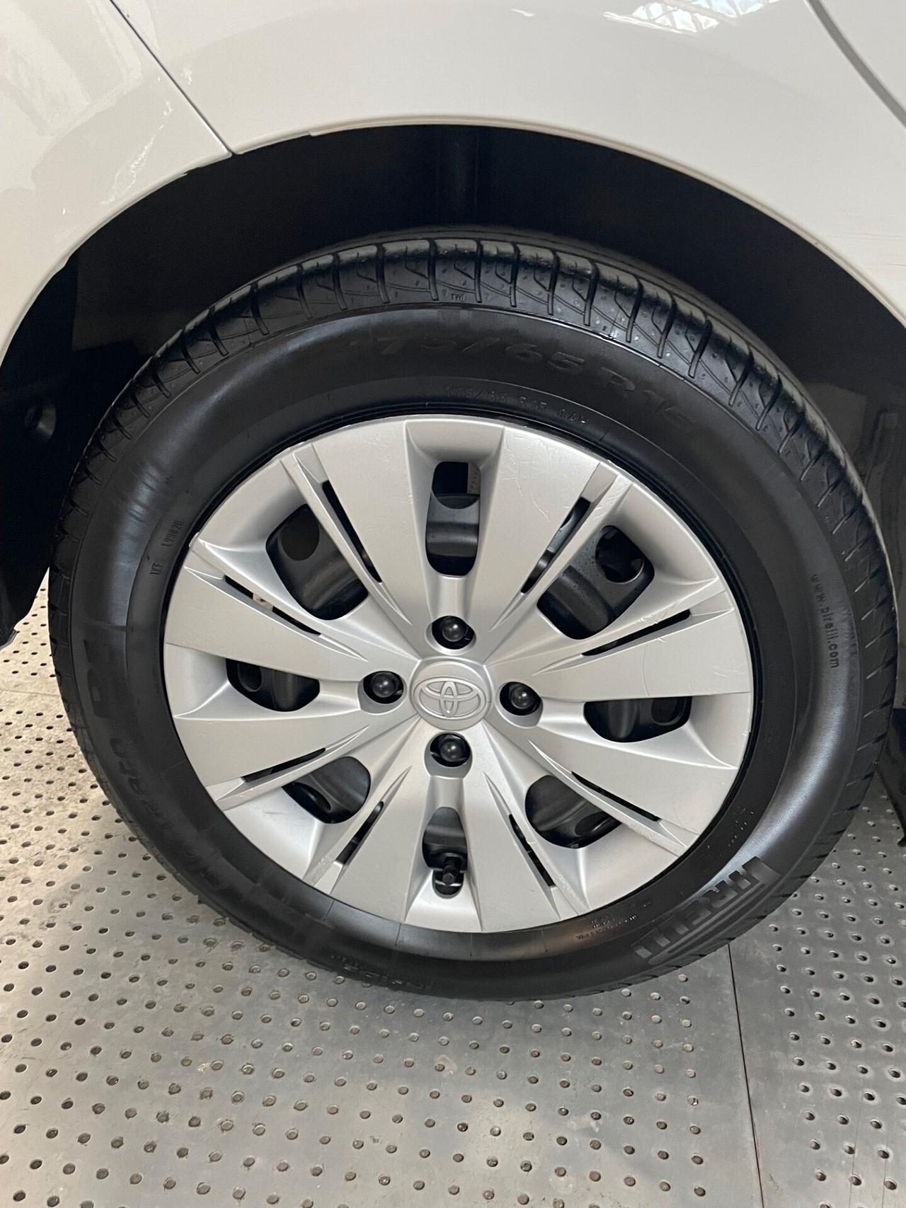 TOYOTA YARIS 1.0 5P COOL (UNIPROPRIETARIO)