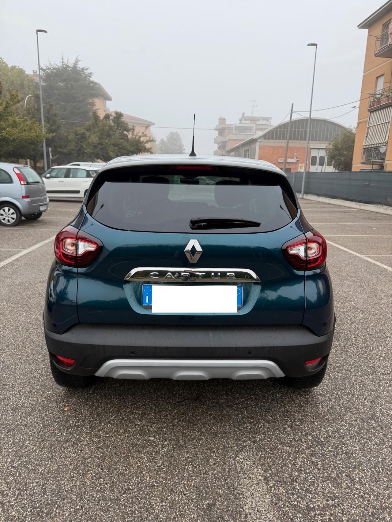 Renault Captur 1.5 dci - NEOP. - NAV. - 12 MESI DI GARANZIA -