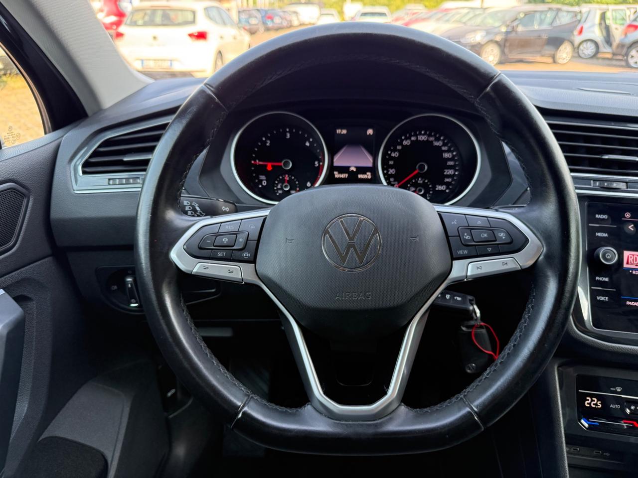Volkswagen Tiguan 2.0 TDI SCR Life OK NEOPATENTATI in arrivo