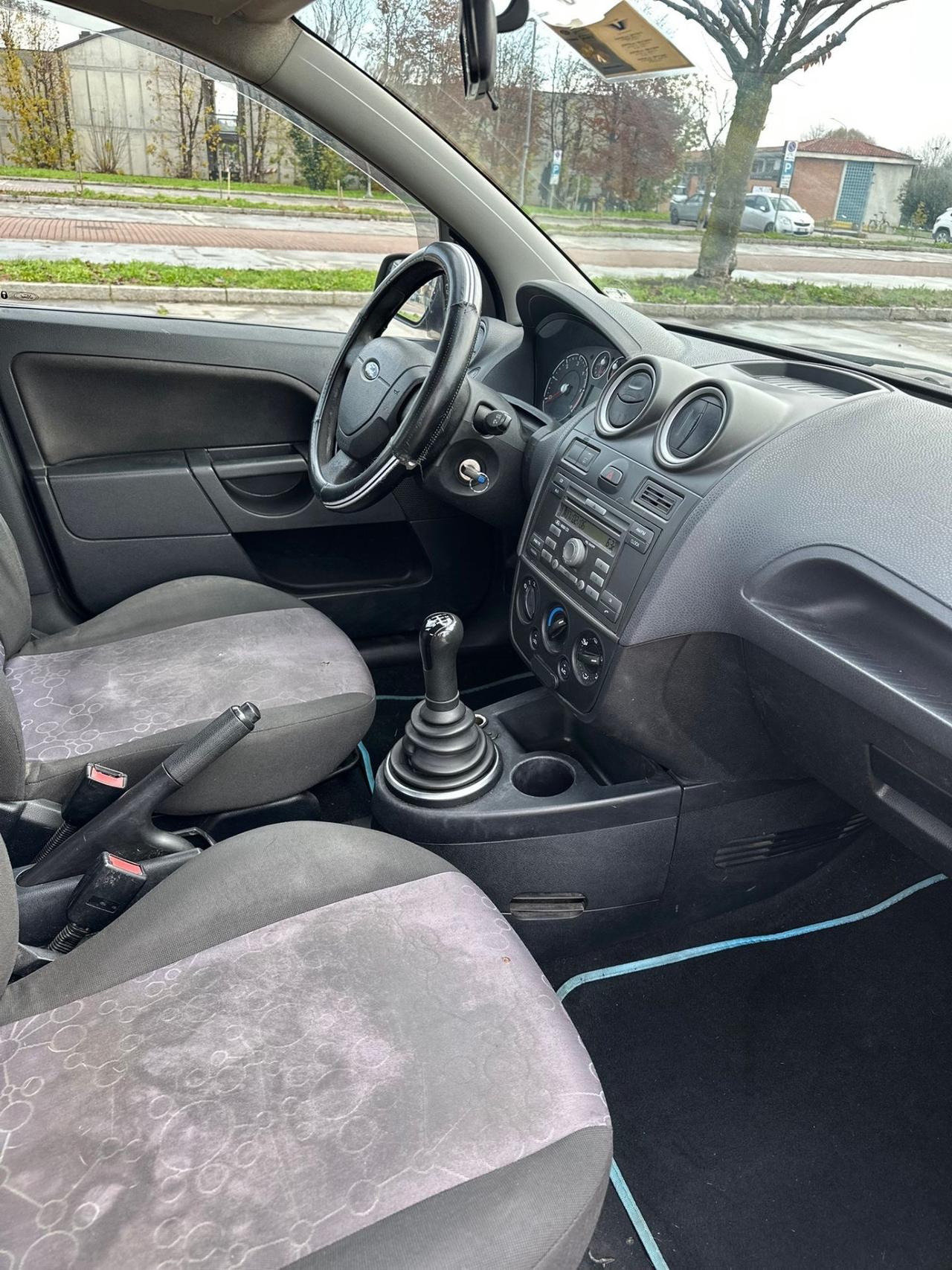 Ford Fiesta 1.4 TDCi 5p. Ghia