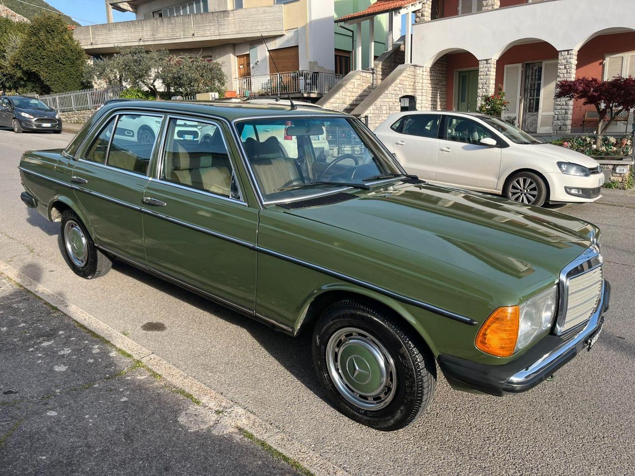 Mercedes-benz 200 w 123