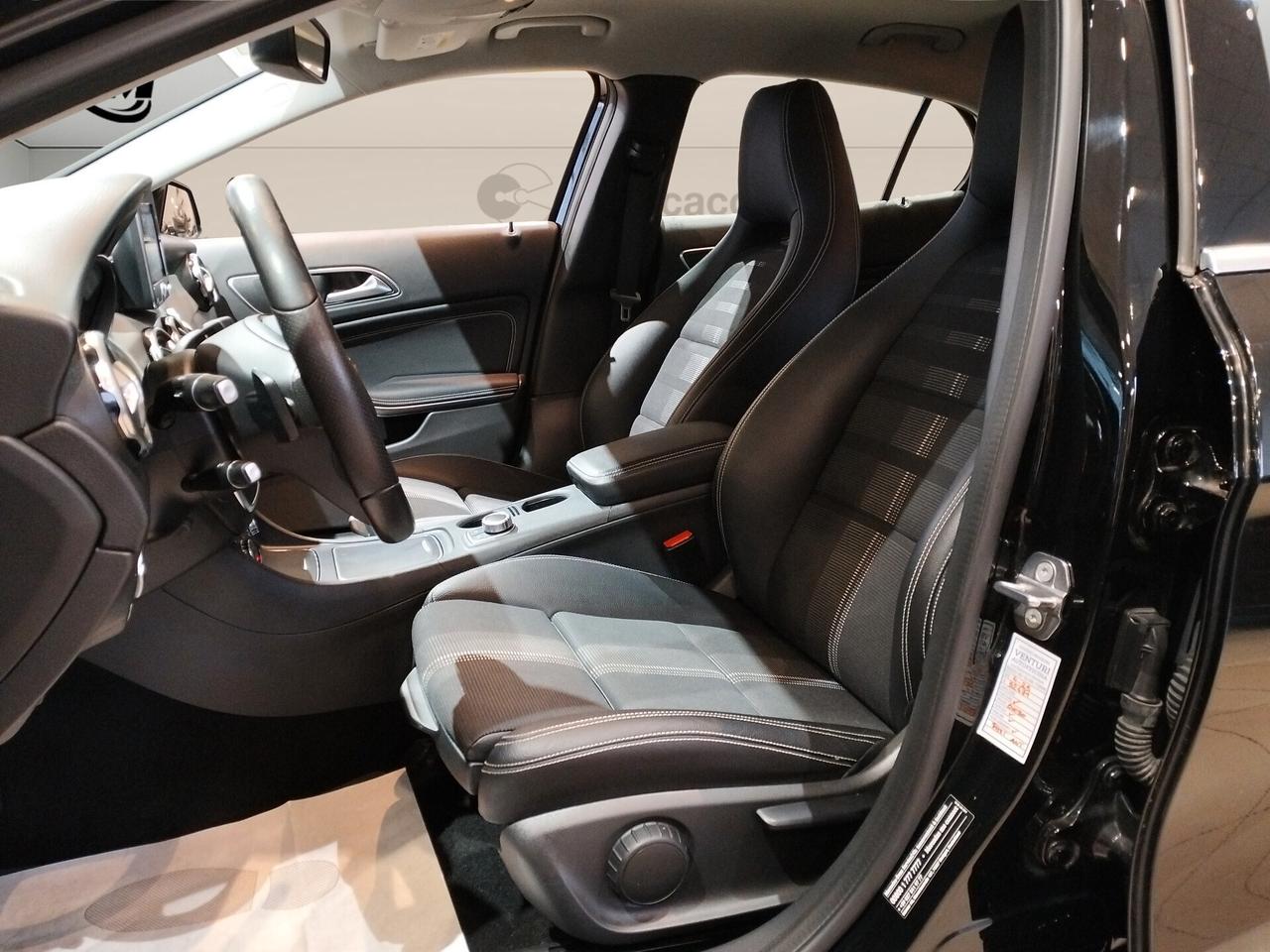 Mercedes-Benz GLA 180 d Business auto *103.000 KM*