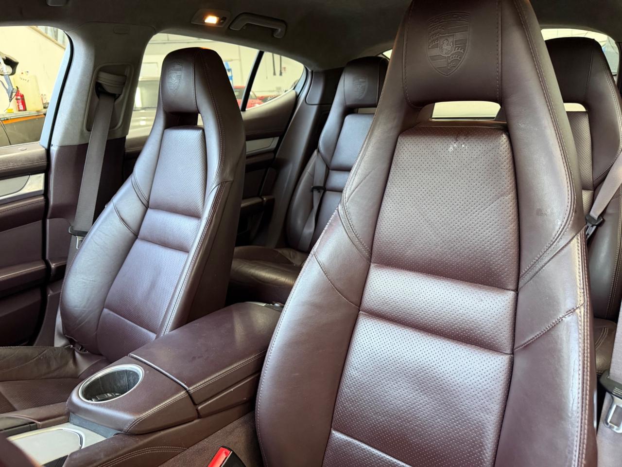 Porsche Panamera 4.8 Turbo BOOK SERVICE
