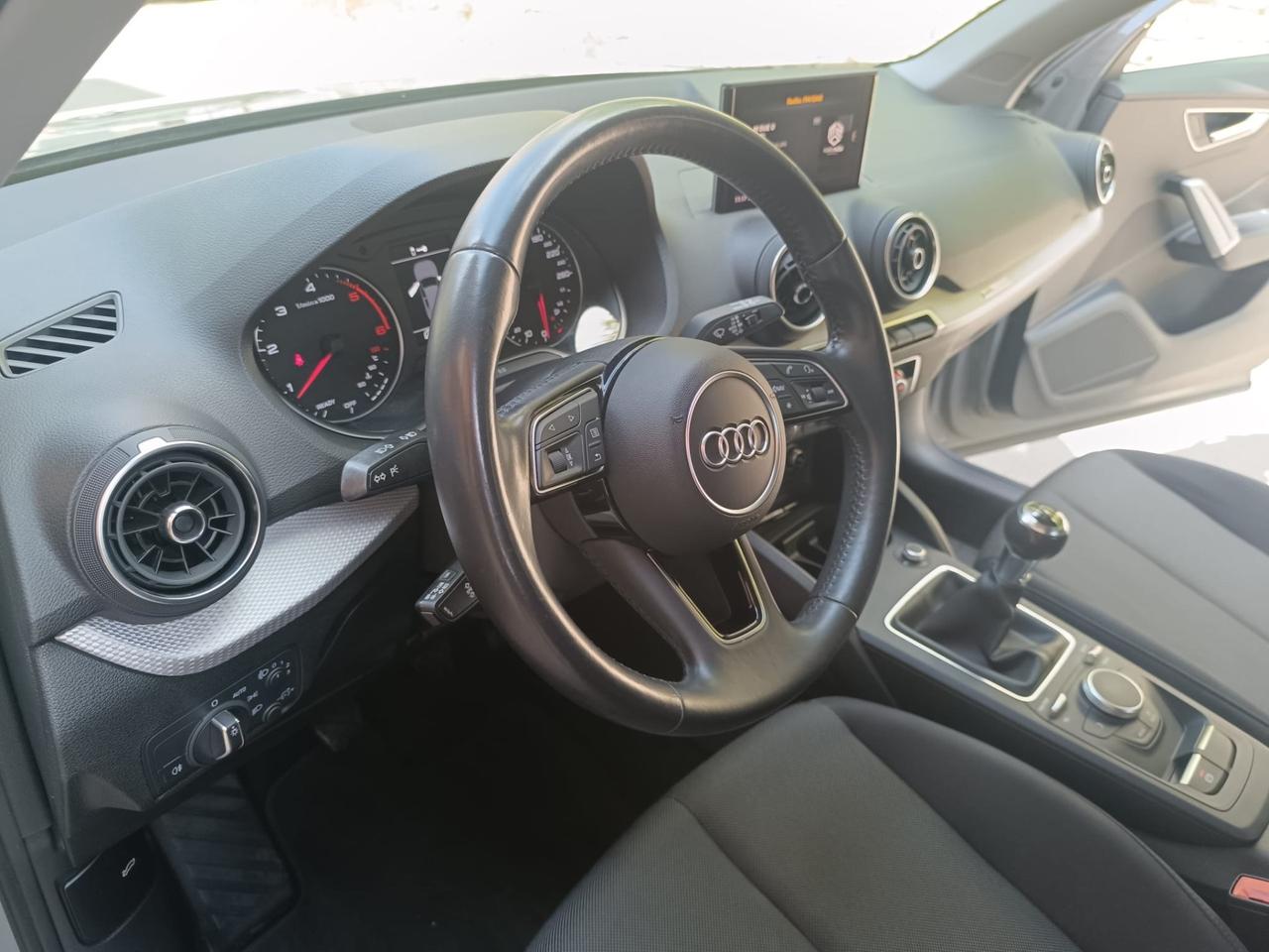Audi Q2 30 TDI Business