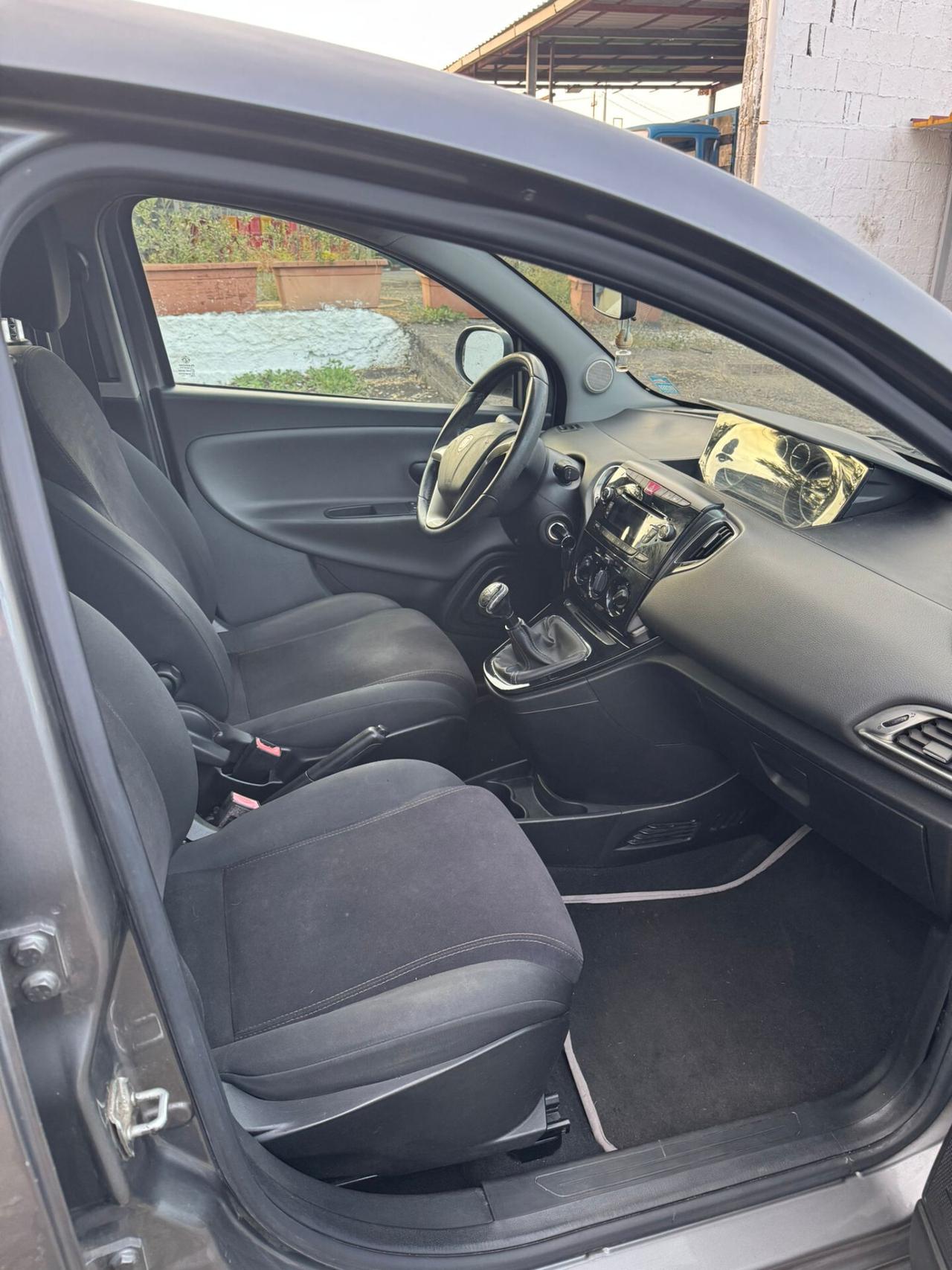 Lancia Ypsilon 1.3 MJT 16V 95 CV 5 porte S&S Platinum