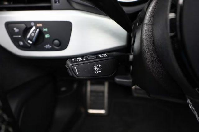 AUDI A5 Cabrio 35 TDI S line - 36.000 Km