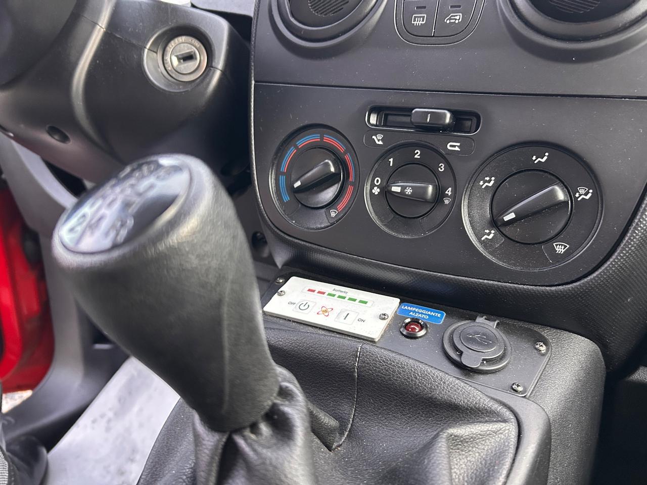 Fiat Fiorino 1.3 mjt Diesel 95 CV *CASSETTIERE*SCAFFALATURE*PORTASCALE*fatturabile*