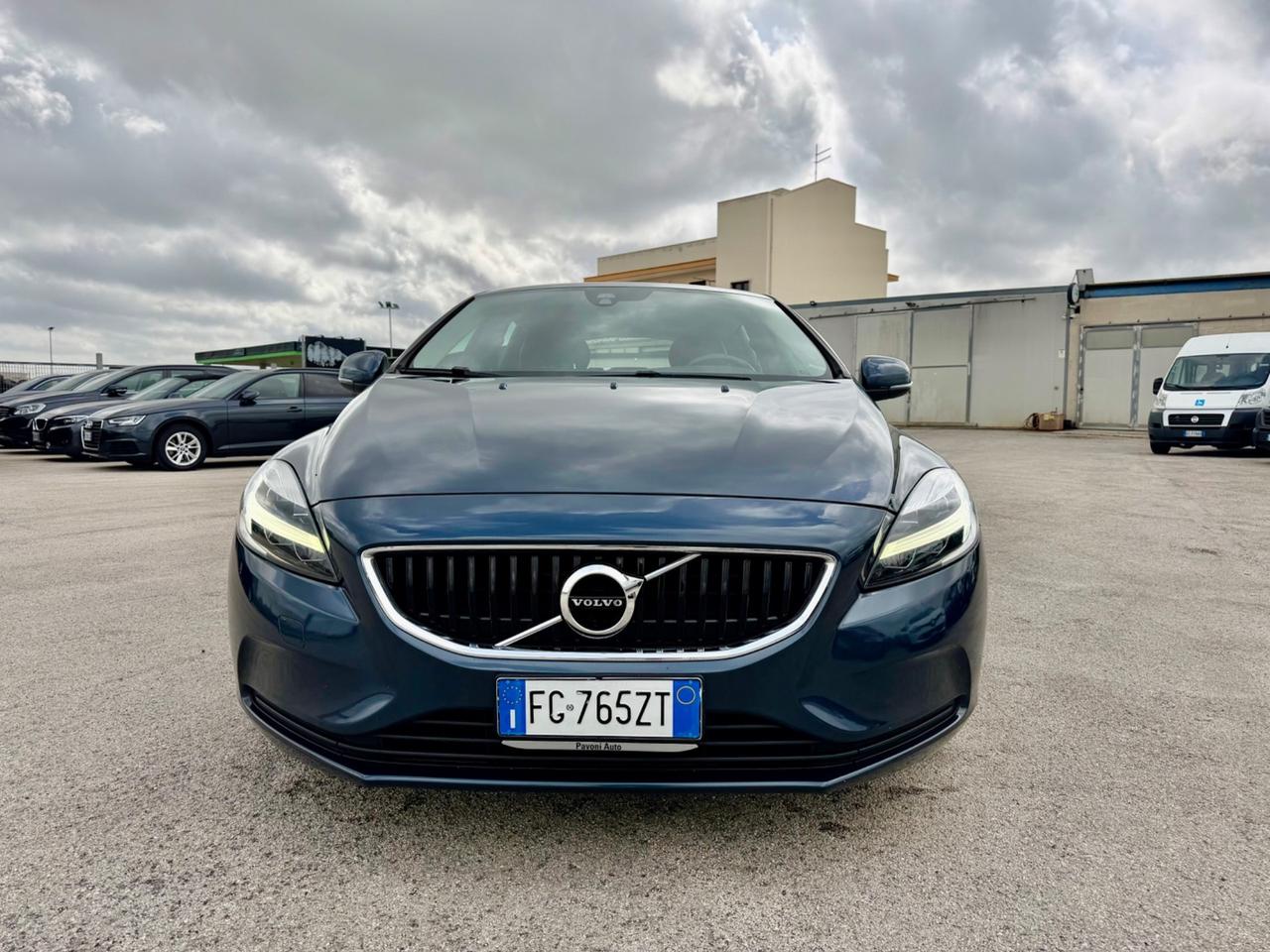 VOLVO V40 2.0D D2 120CV MANUALE FULL LED MY17