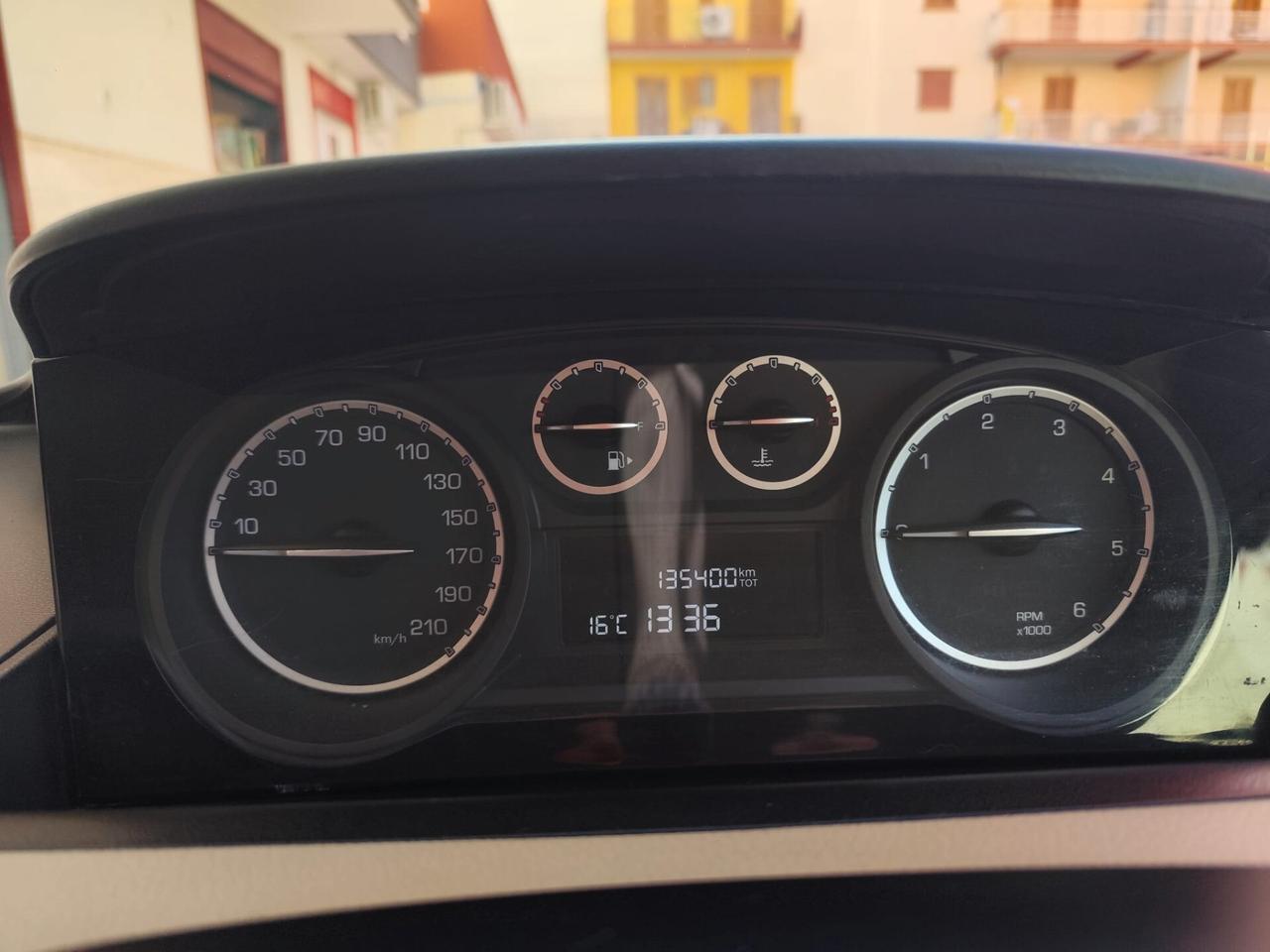 Lancia Ypsilon 1.3 MJT 95 CV 5 porte S&S Platinum