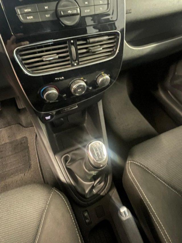 RENAULT Clio 1.2 75CV 5 porte Life
