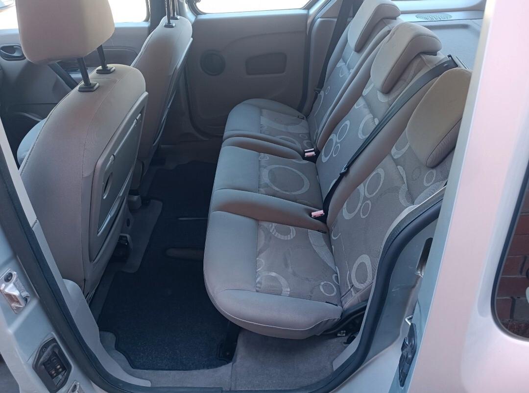 Renault Kangoo 1.5 dCi 105CV F.AP. 5 porte Dynamique