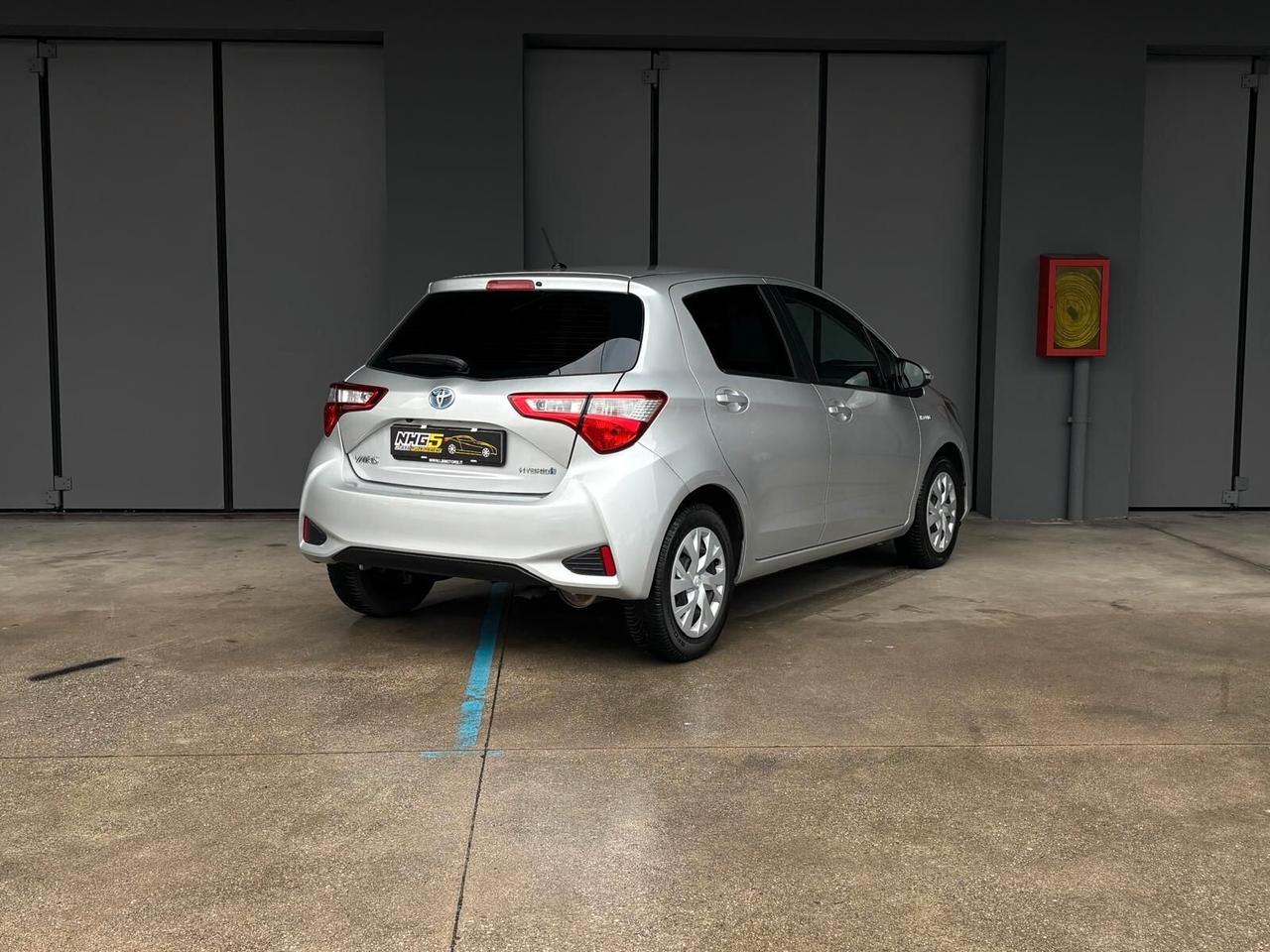 Toyota Yaris 1.5 Hybrid 5 porte Business