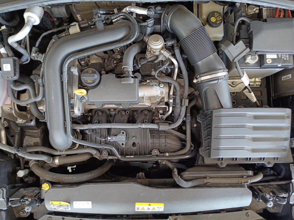 VOLKSWAGEN Taigo 1.0 tsi r-line 110cv del 2022