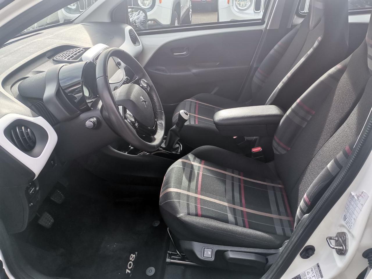 Peugeot 108 PureTech 82 5 porte Allure