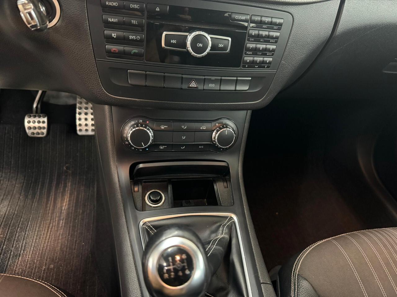 Mercedes-benz B 200 Premium