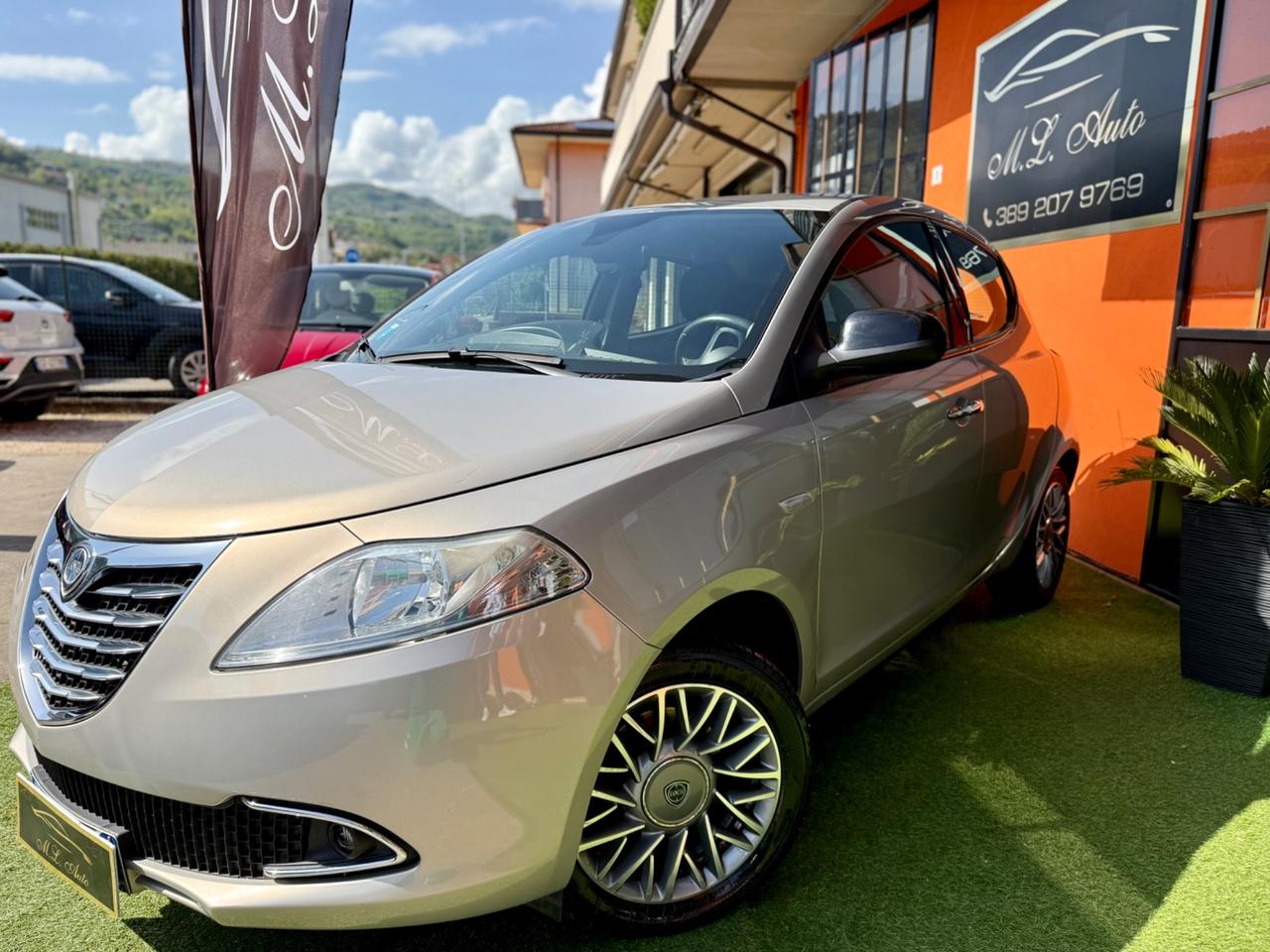 Lancia Ypsilon 1.2 69 CV 5 porte S&S Platinum