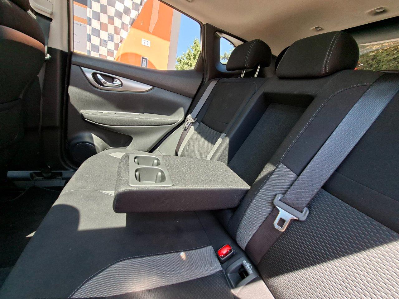 Nissan Qashqai 1.6 dci N-Connecta 2wd 130cv tetto panorama