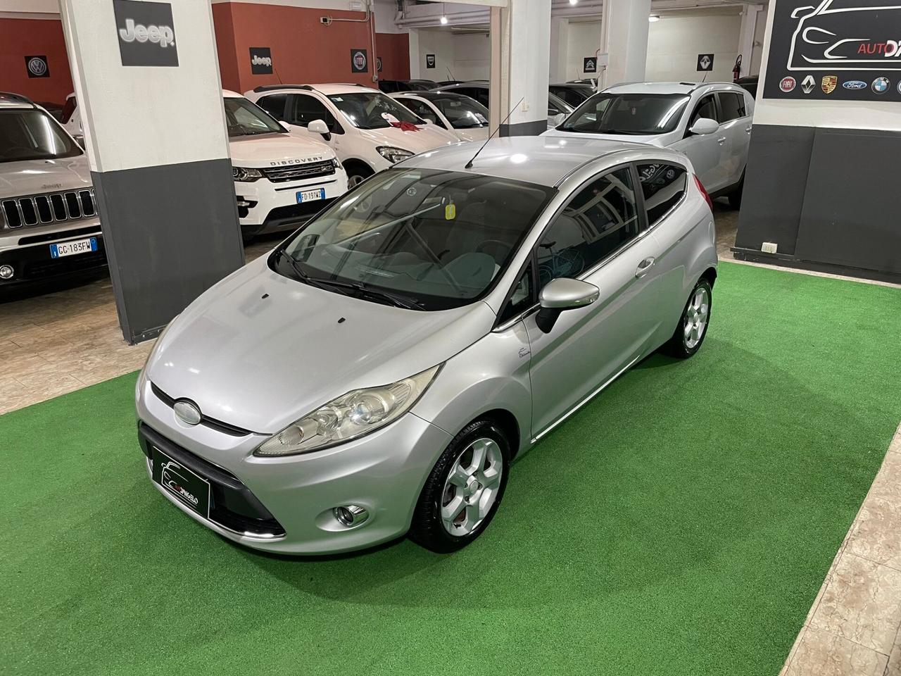 Ford Fiesta 1.4 3 porte Bz.- GPL Titanium