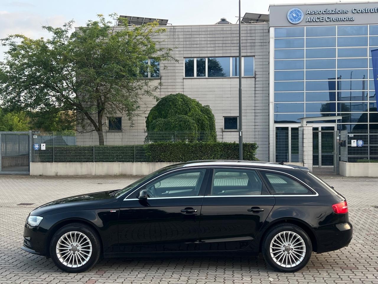 Audi A4 S-Line 2.0 TDI 120 Cv