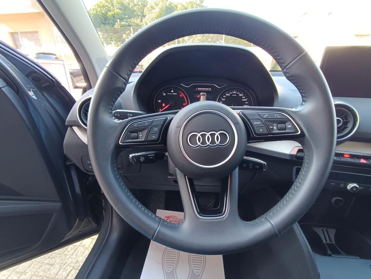 Audi Q2 30 TDI S tronic Business Design