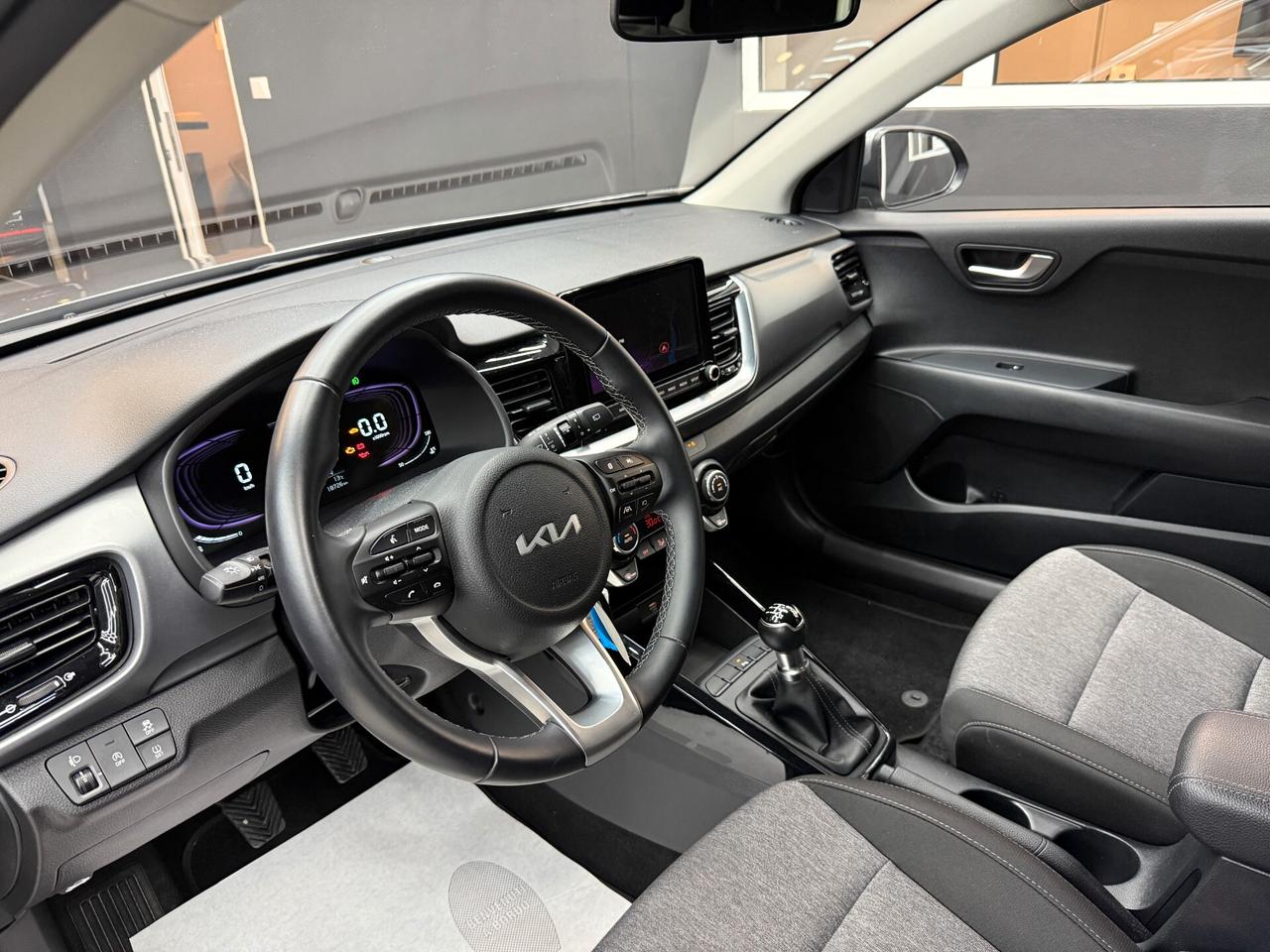 KIA STONIC 1.2 MPI 79CV STYLE Special Edition