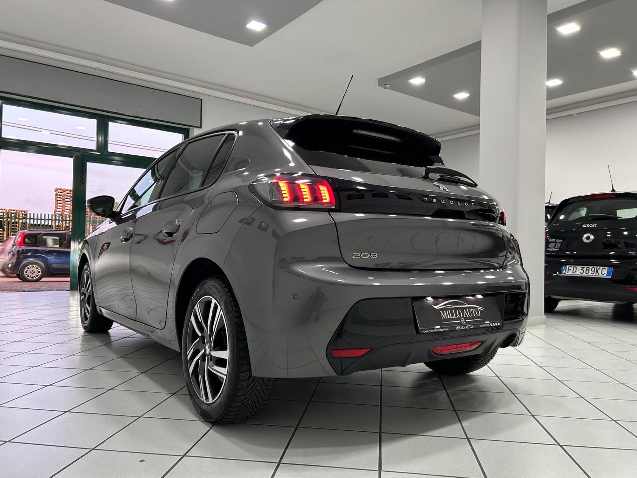 Peugeot 208 BlueHDi 100 Allure Navi Pack